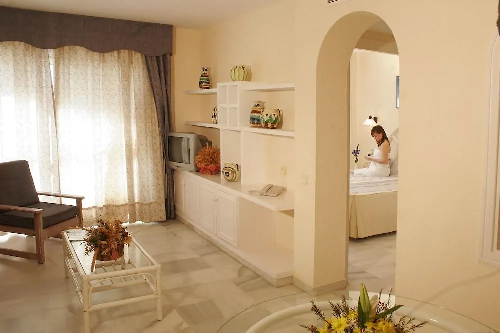 Hotel Apartamentos Fenix Beach Roquetas de Mar Spain